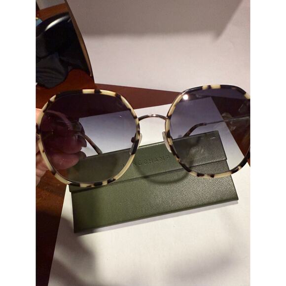 LongChamp sunglasses - Picture 6 of 8